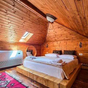 Silver Hill 3*, Gjirokastër Albanië